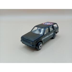 Maisto Ford Explorer SUV Black Channel 6 News 1/64 Scale Loose